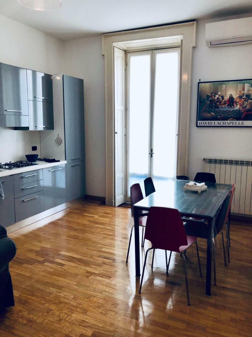 Bocconi Apartment Мілан Екстер'єр фото