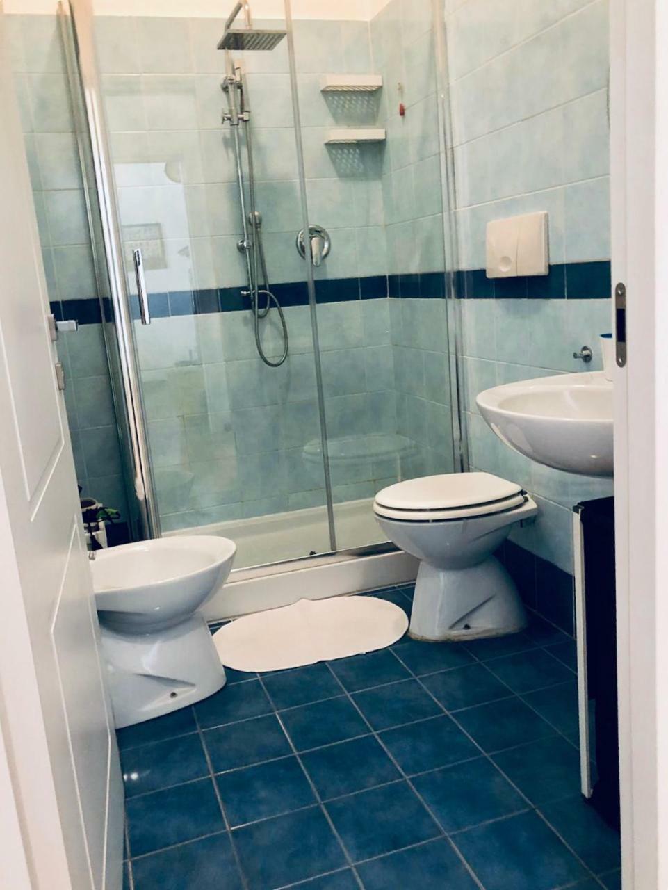 Bocconi Apartment Мілан Екстер'єр фото